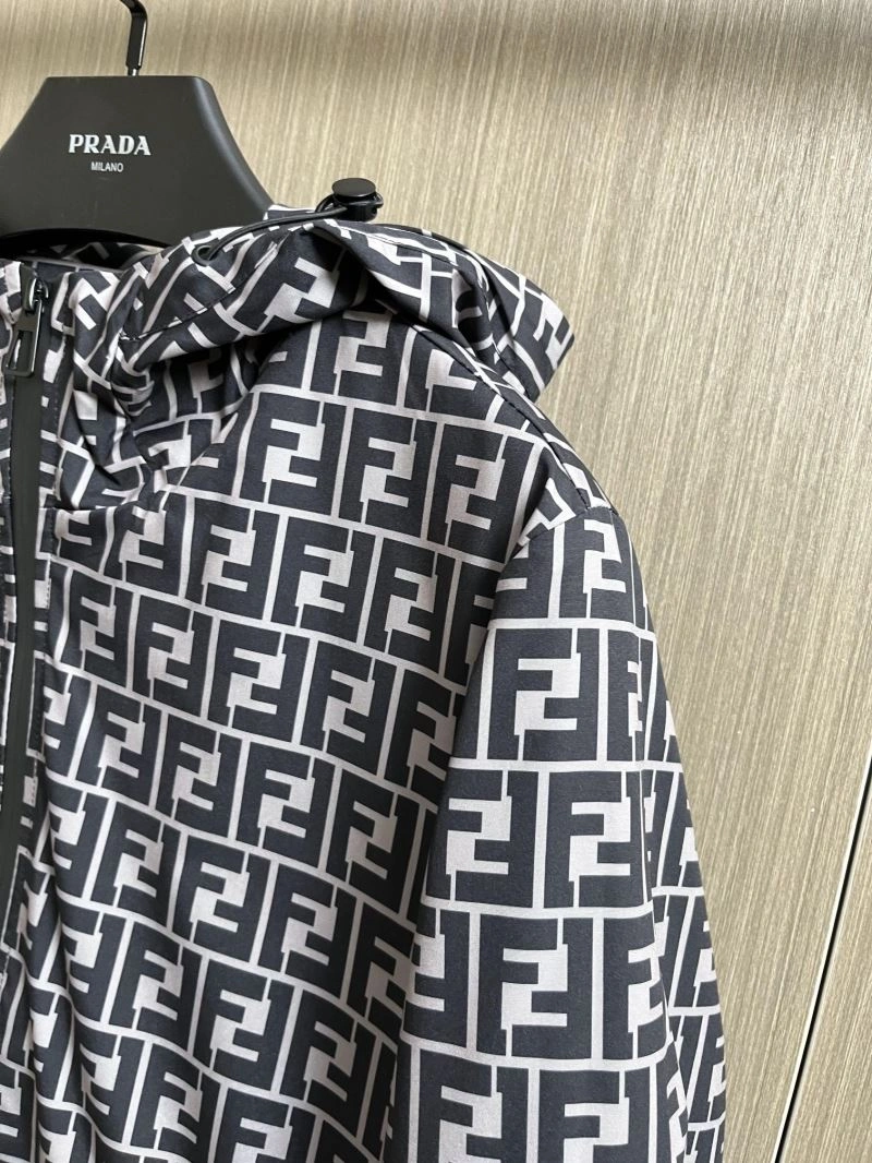 Fendi Outwear Elegant 122950