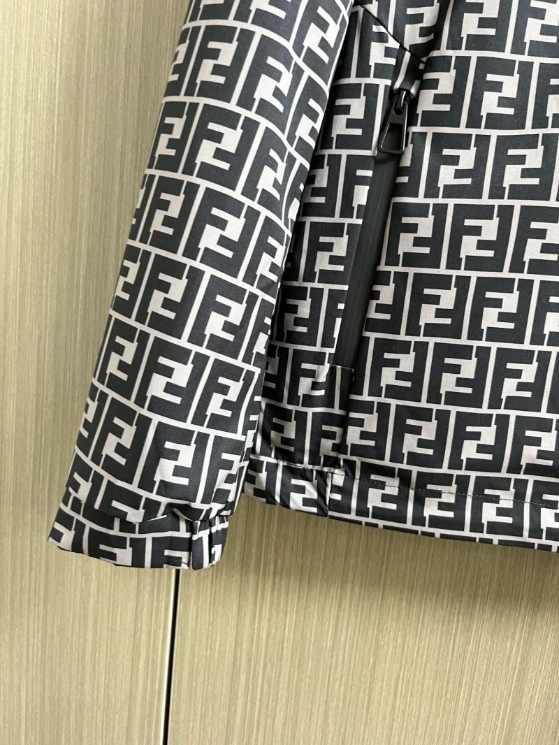 Fendi Outwear Elegant 122950