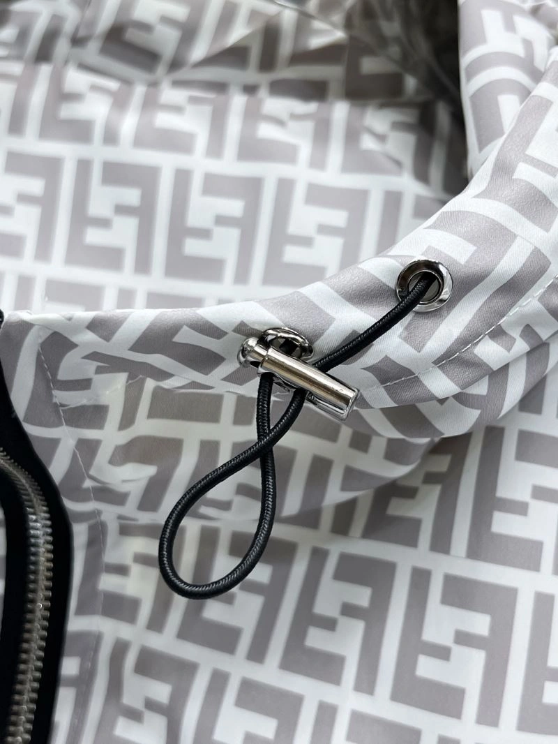 Breathable Fendi Outwear 122926