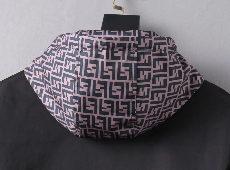 MultiPurpose Fendi Outwear 122692
