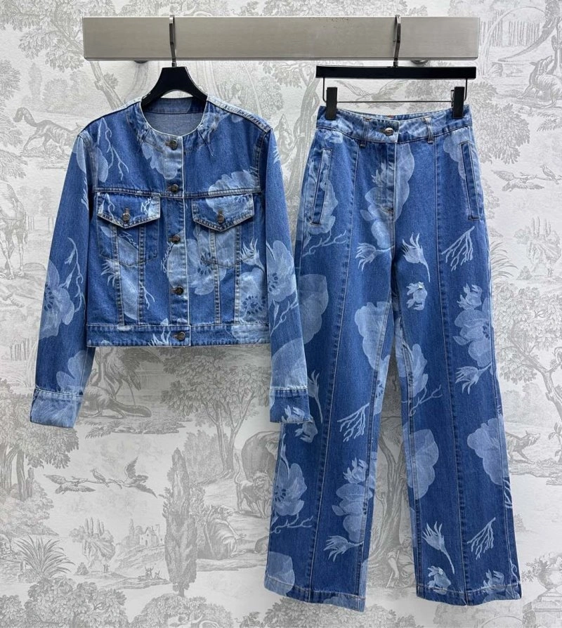 Modern Fendi Outwear 120447