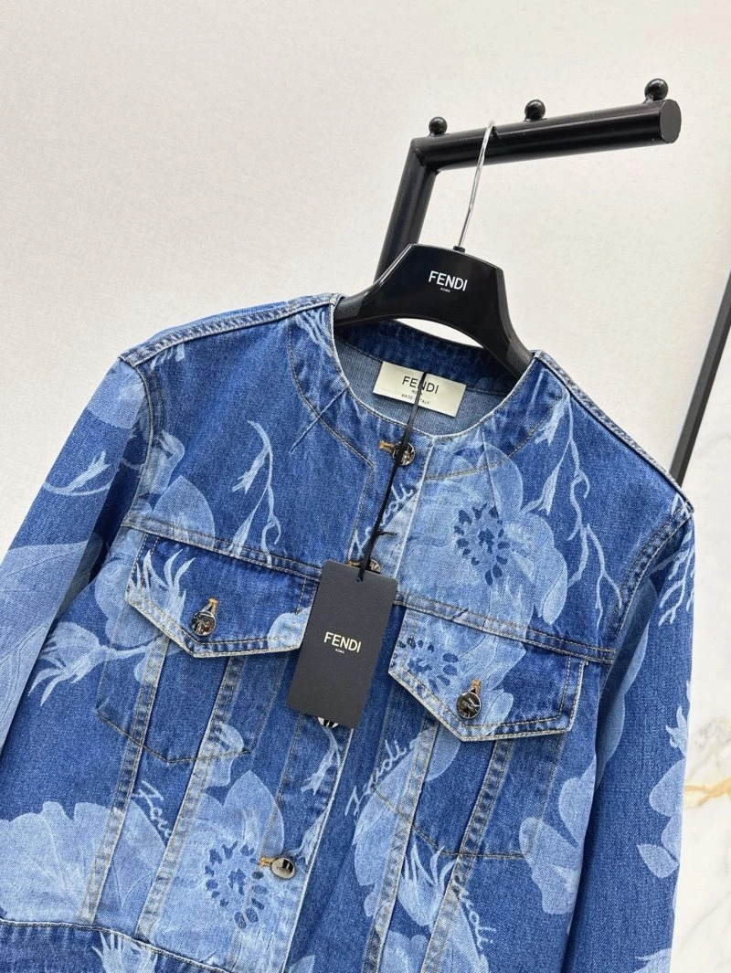 Fendi Outwear Attractive 120441