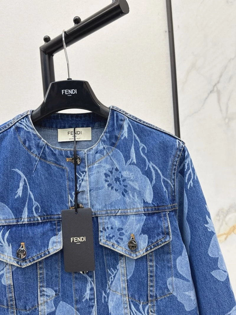 Fendi Outwear Attractive 120441