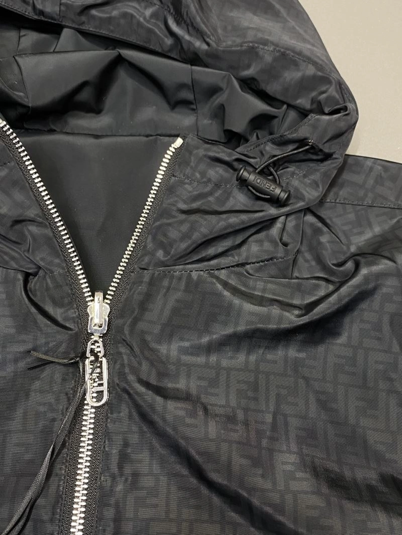 Durable Fendi Outwear 122435