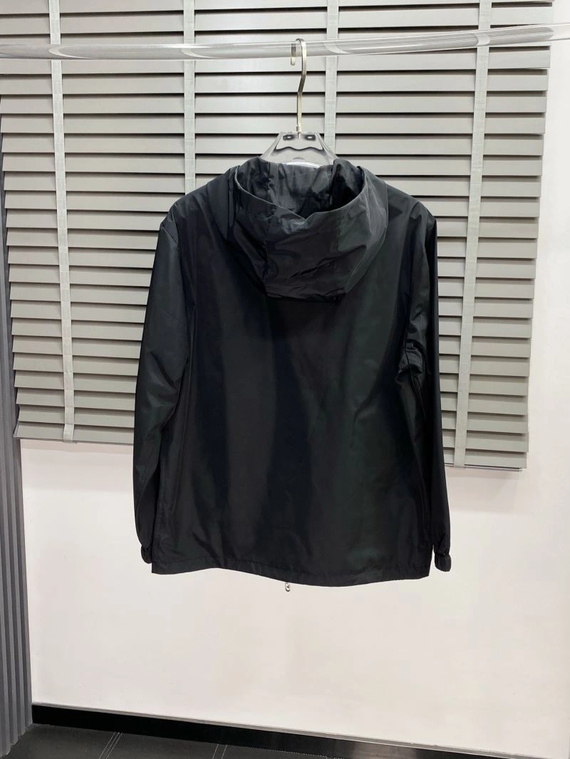 Fendi Outwear Sleek 122451