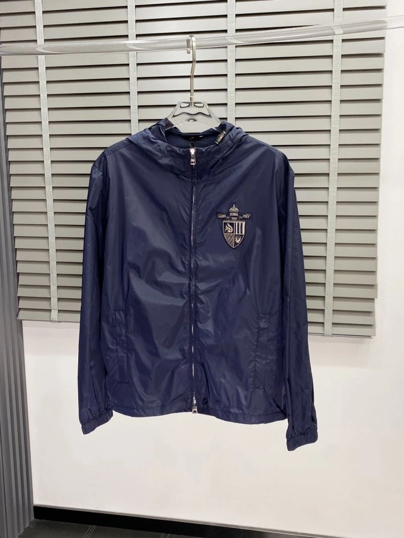 Snug Fendi Outwear 122112
