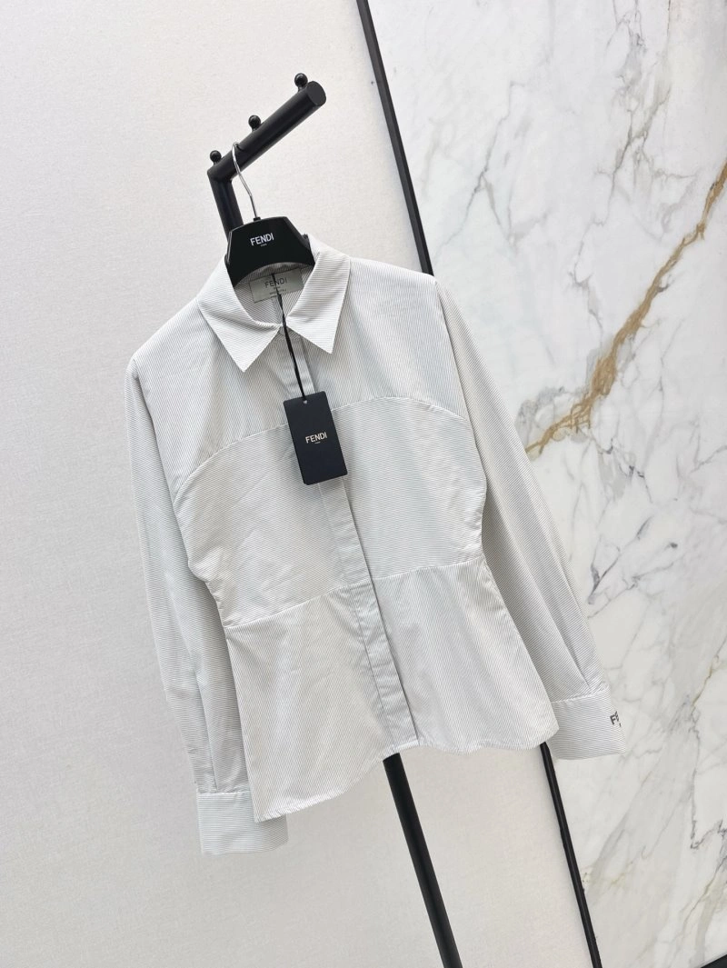 Fendi Outwear Elegant 120696