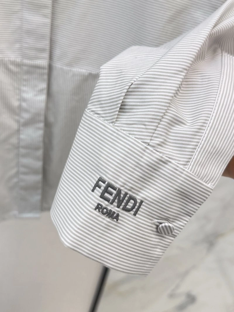 Fendi Outwear Elegant 120696