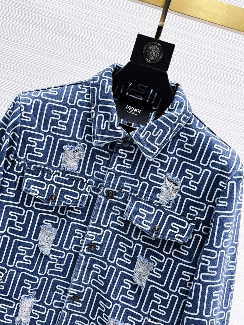 Fendi Outwear Elegant 121797
