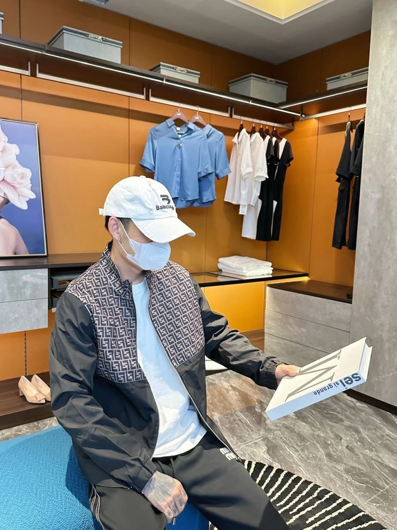 Fendi Outwear Sustainable 121562