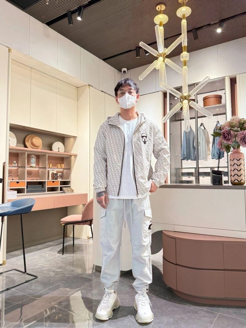 Fendi Outwear Minimalist 121561
