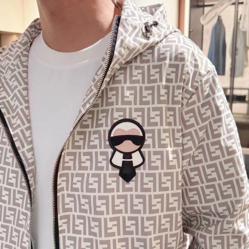 Fendi Outwear Minimalist 121561