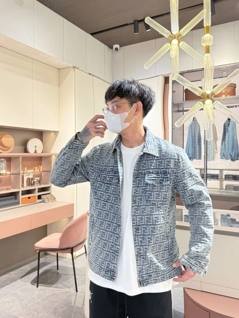 Fendi Outwear FashionForward 121557