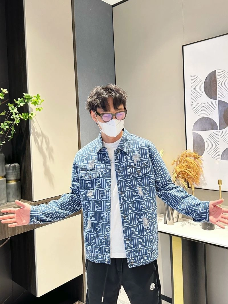 Fendi Outwear Fashionable 121553