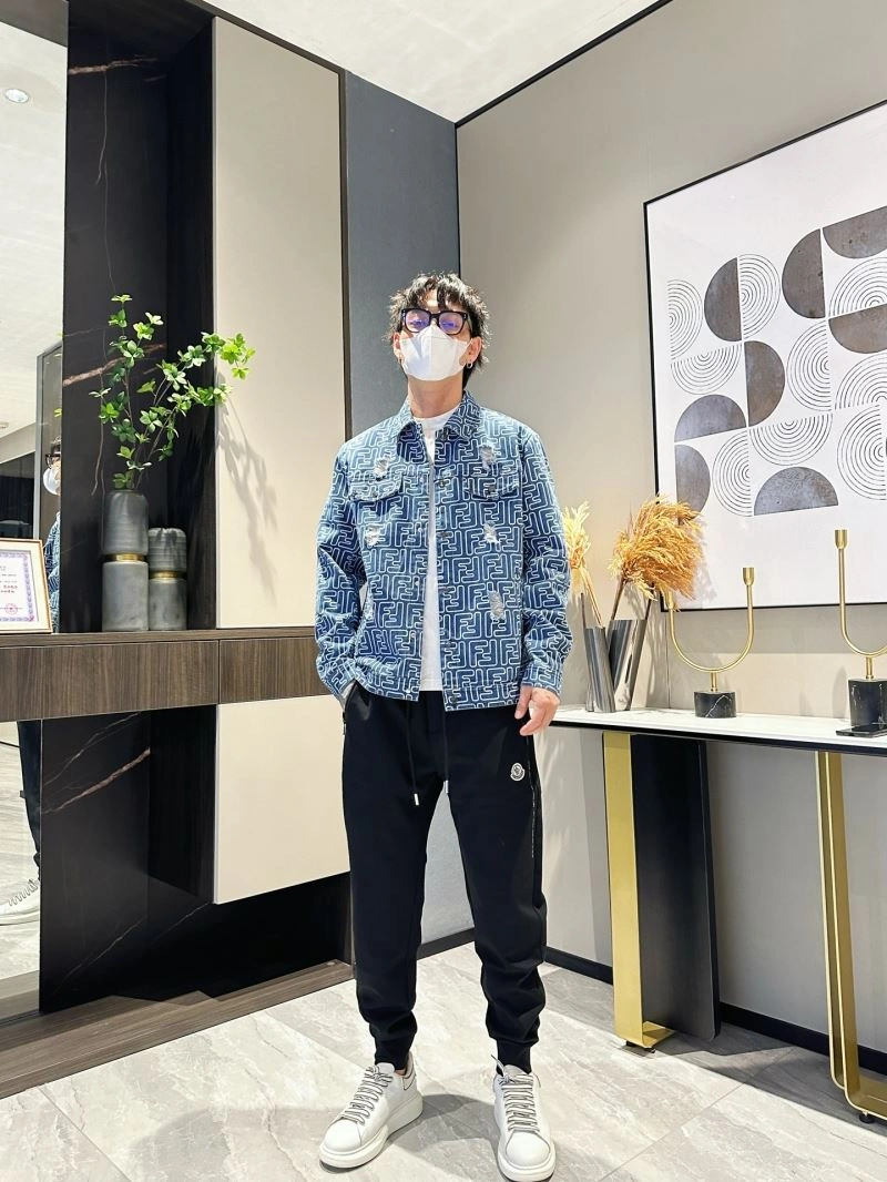 Fendi Outwear Fashionable 121553