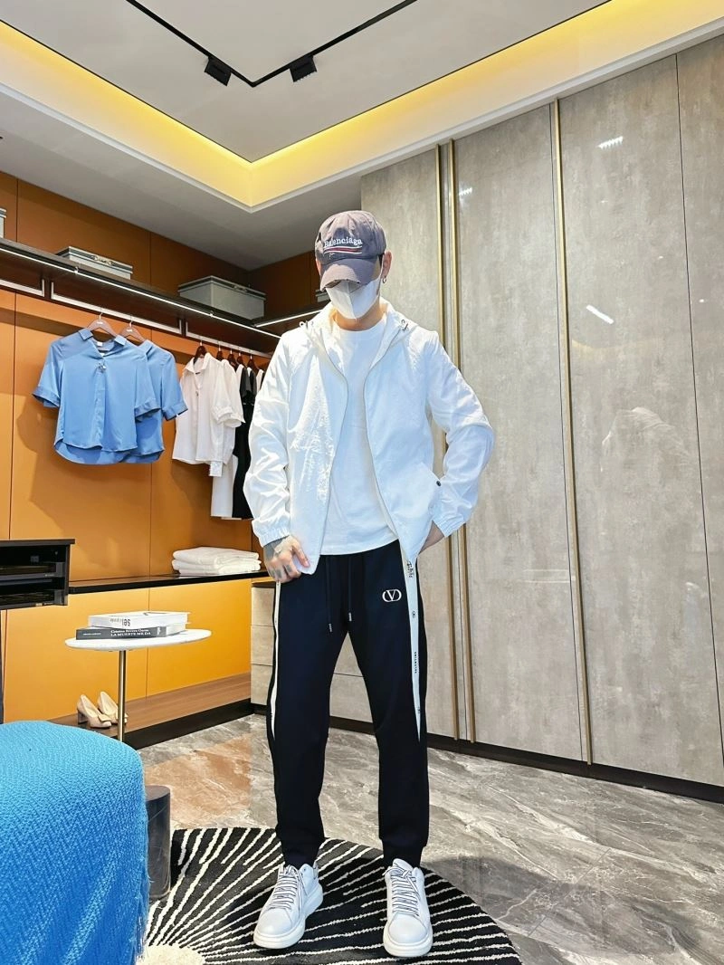 Modern Fendi Outwear 121536