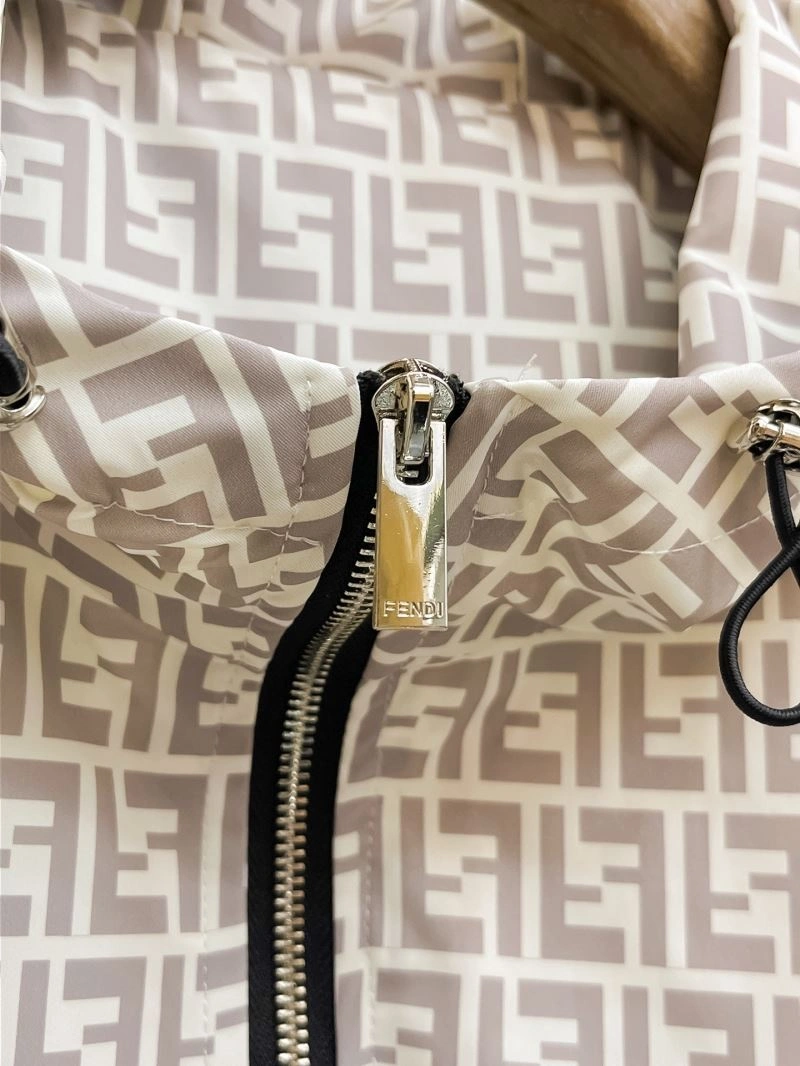 Snug Fendi Outwear 121541