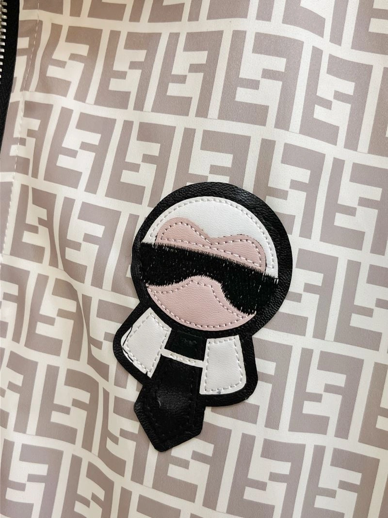 Snug Fendi Outwear 121541