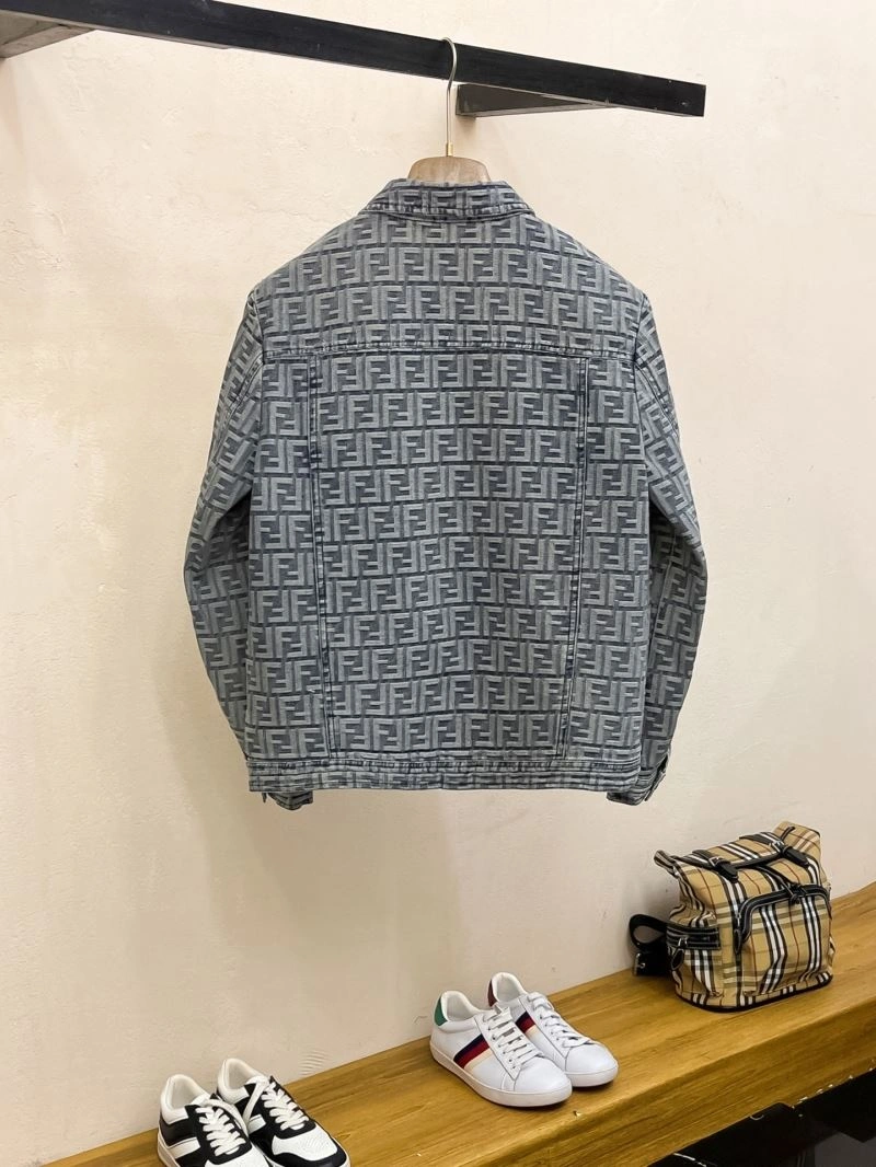 Breathable Fendi Outwear 121539