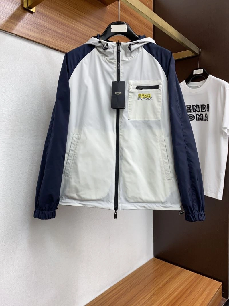 Fendi Outwear Comfortable 121529