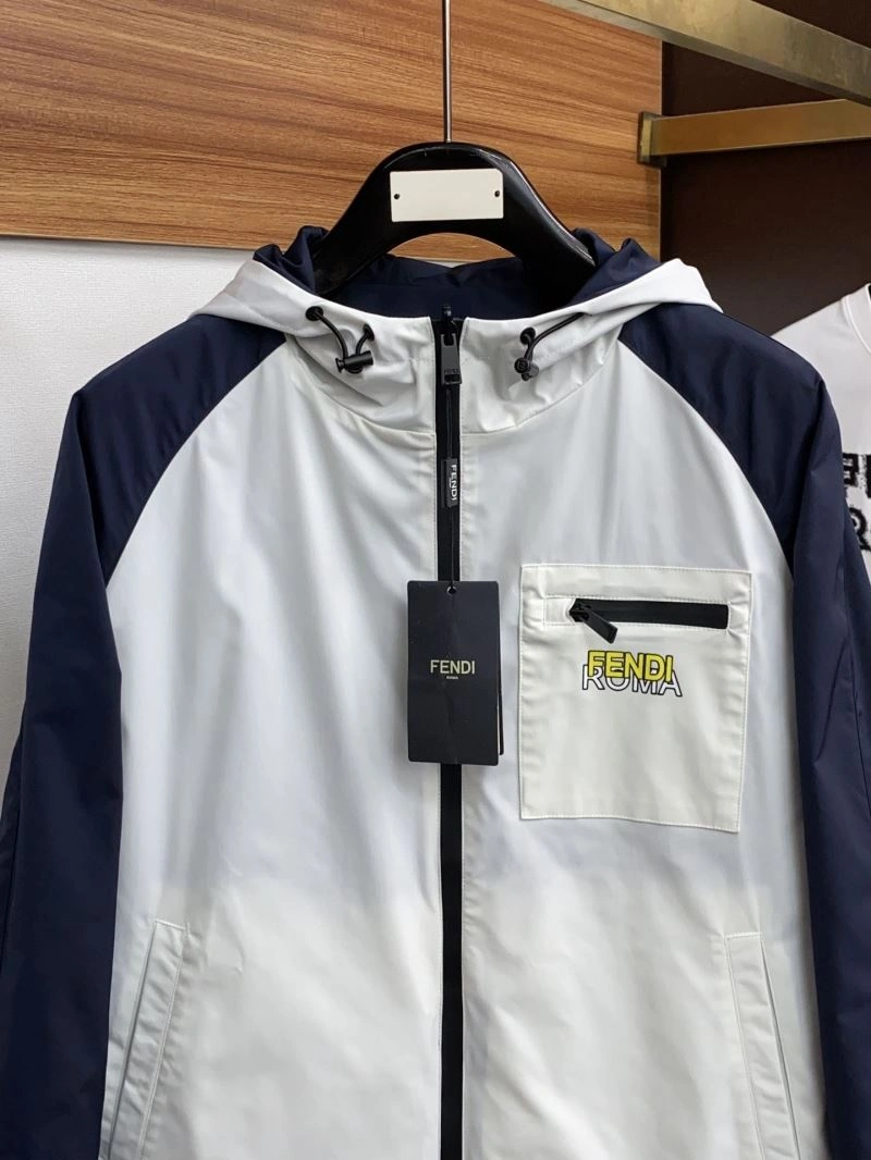 Fendi Outwear Comfortable 121529