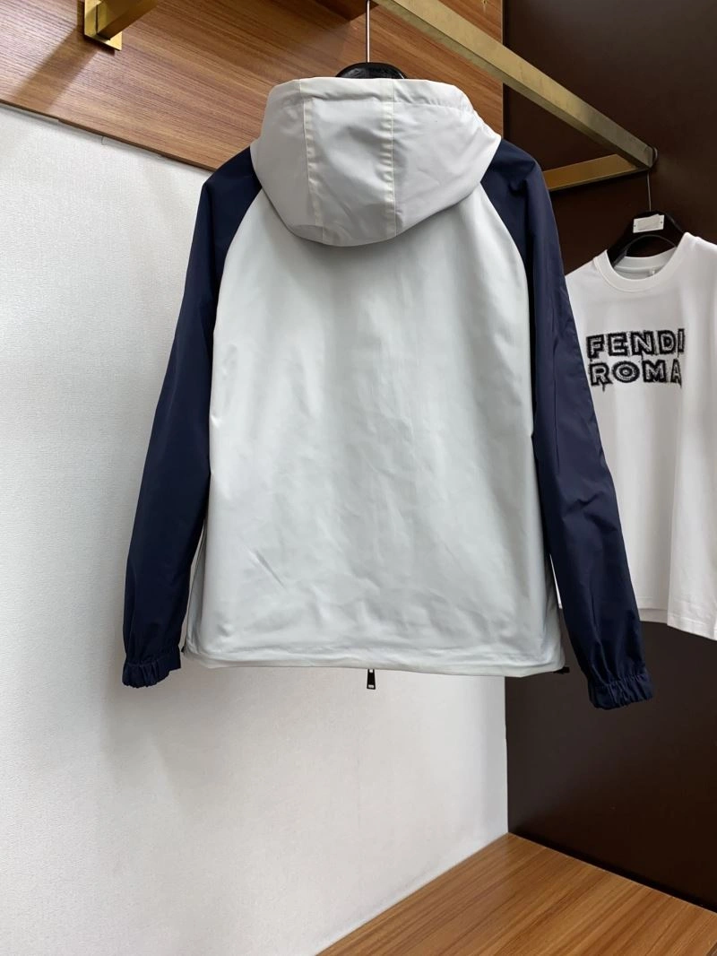 Fendi Outwear Comfortable 121529