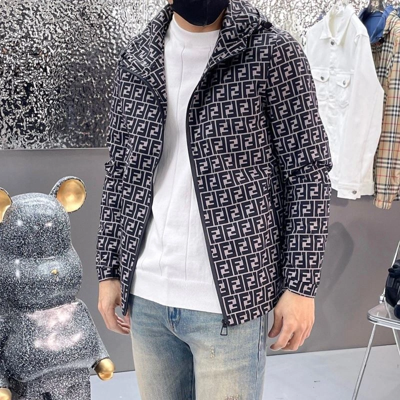 Fendi Outwear Trendsetting 121552