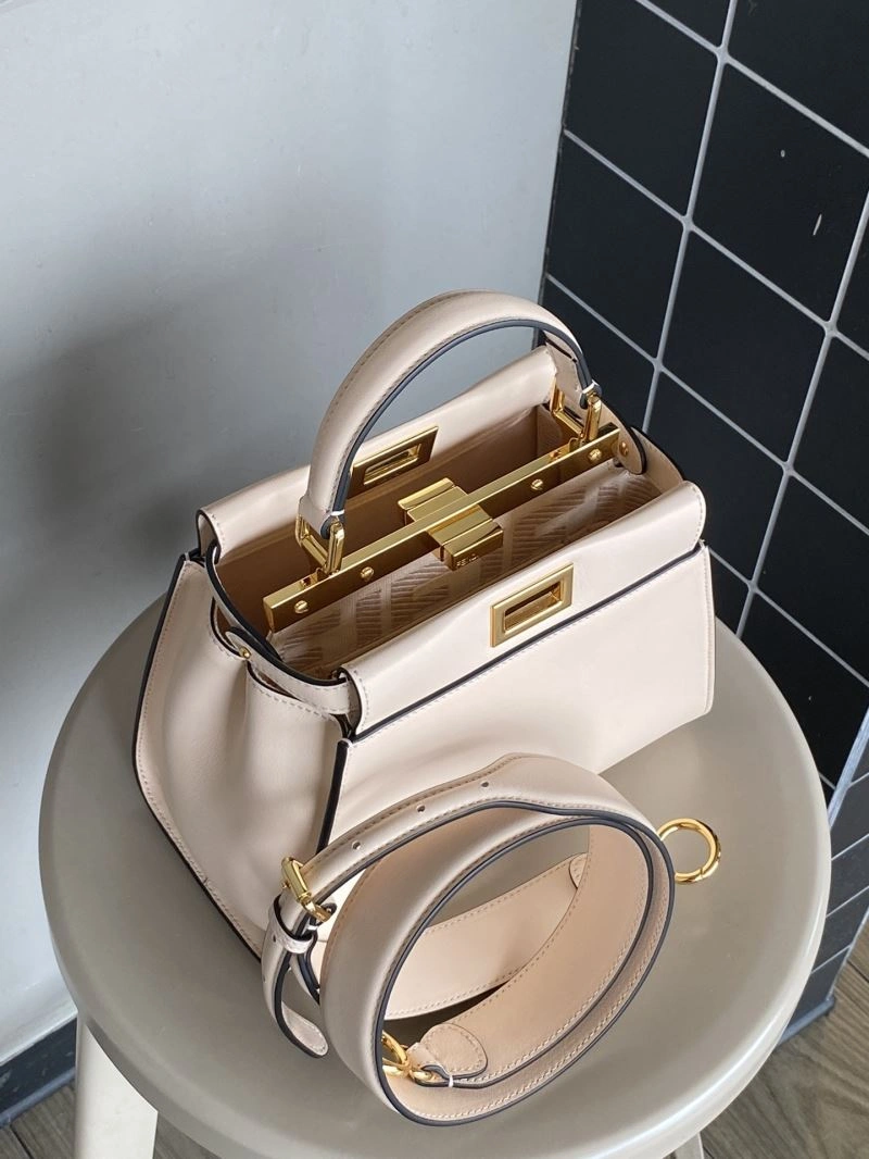 Efficient Fendi Peekaboo Bags 72952
