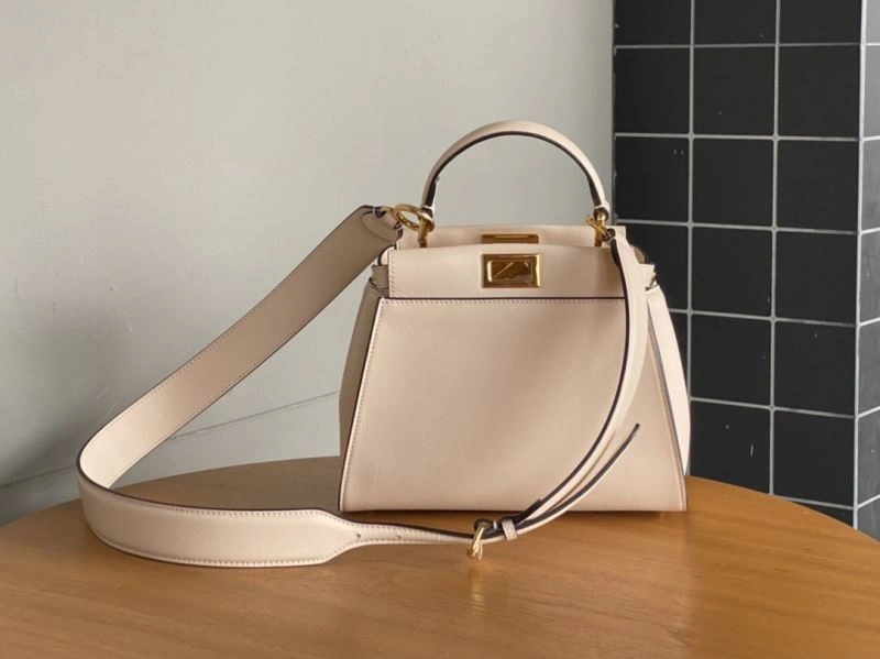 Efficient Fendi Peekaboo Bags 72952