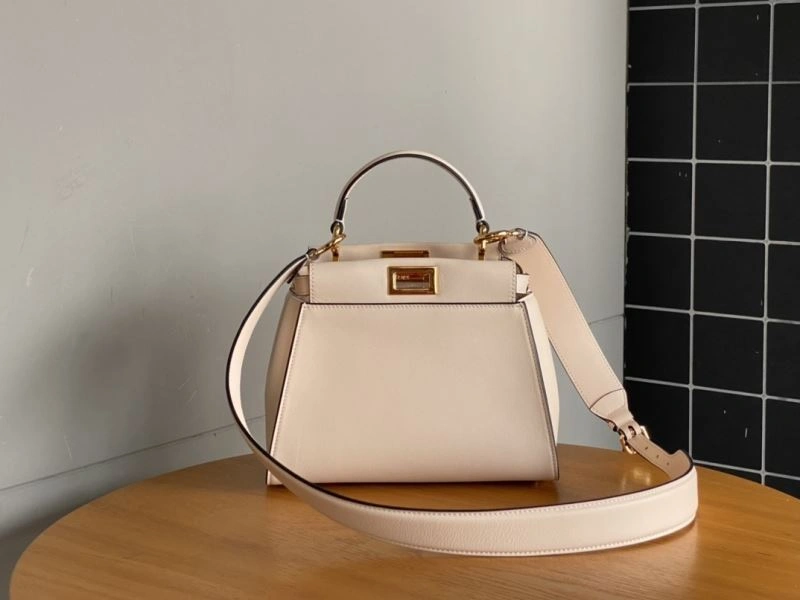 Efficient Fendi Peekaboo Bags 72952