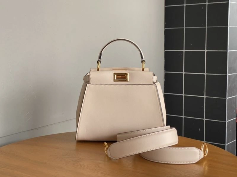 Efficient Fendi Peekaboo Bags 72952