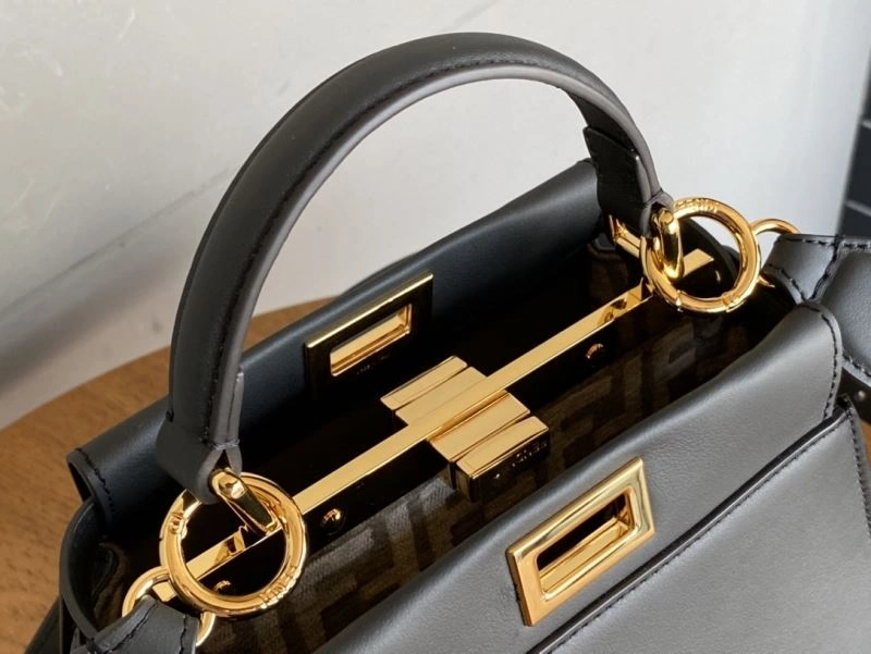 Tailored Fendi Peekaboo Bags 72910