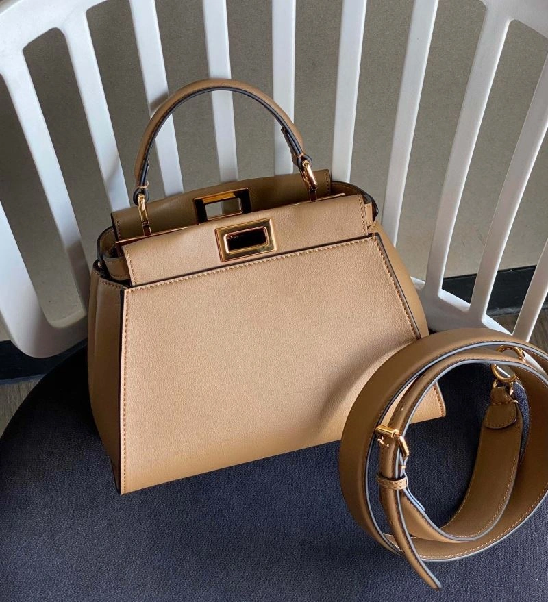 Contemporary Fendi Peekaboo Bags 72913