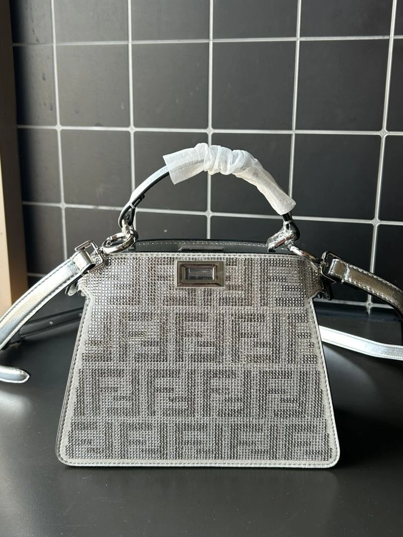 Fendi Peekaboo Bags Supportive 72944