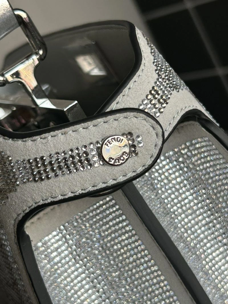 Fendi Peekaboo Bags Supportive 72944