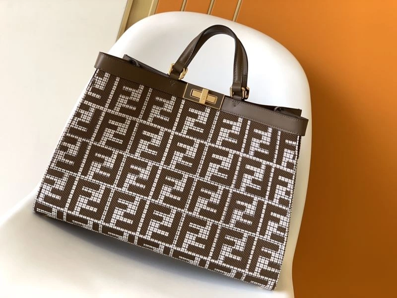 Functional Fendi Peekaboo Bags 72902