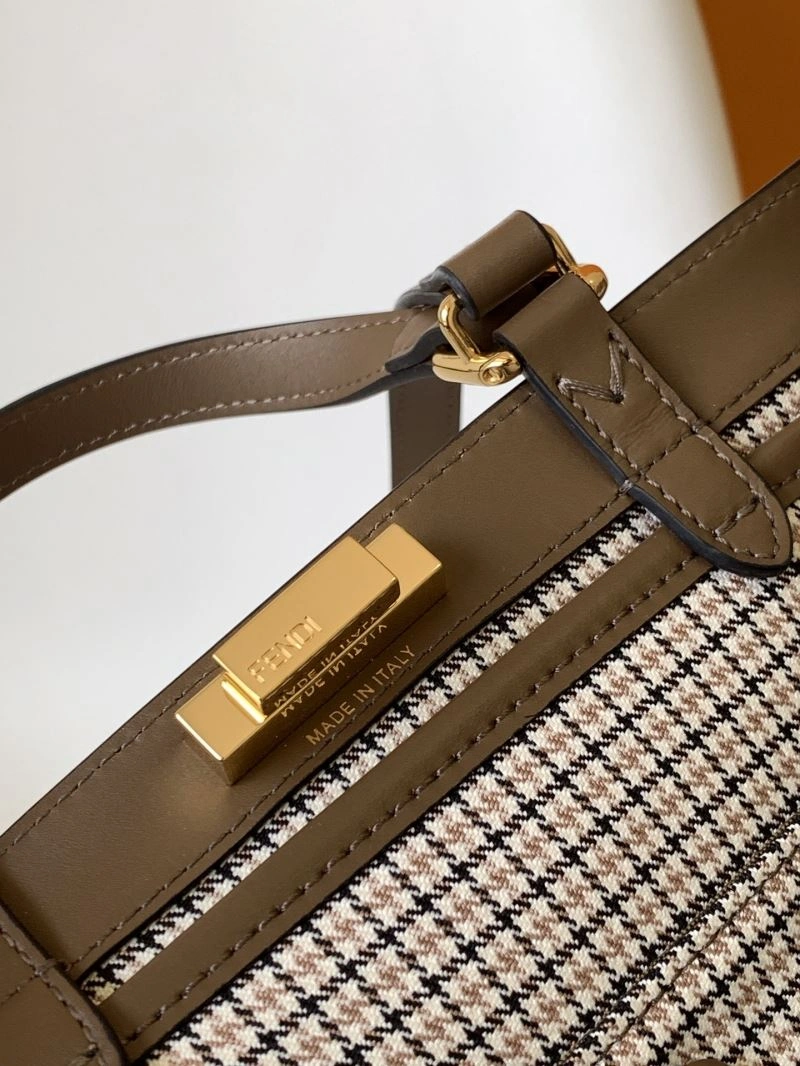 Functional Fendi Peekaboo Bags 72902