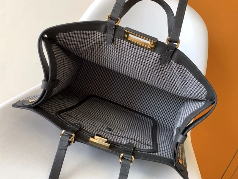 Sleek Fendi Peekaboo Bags 72943