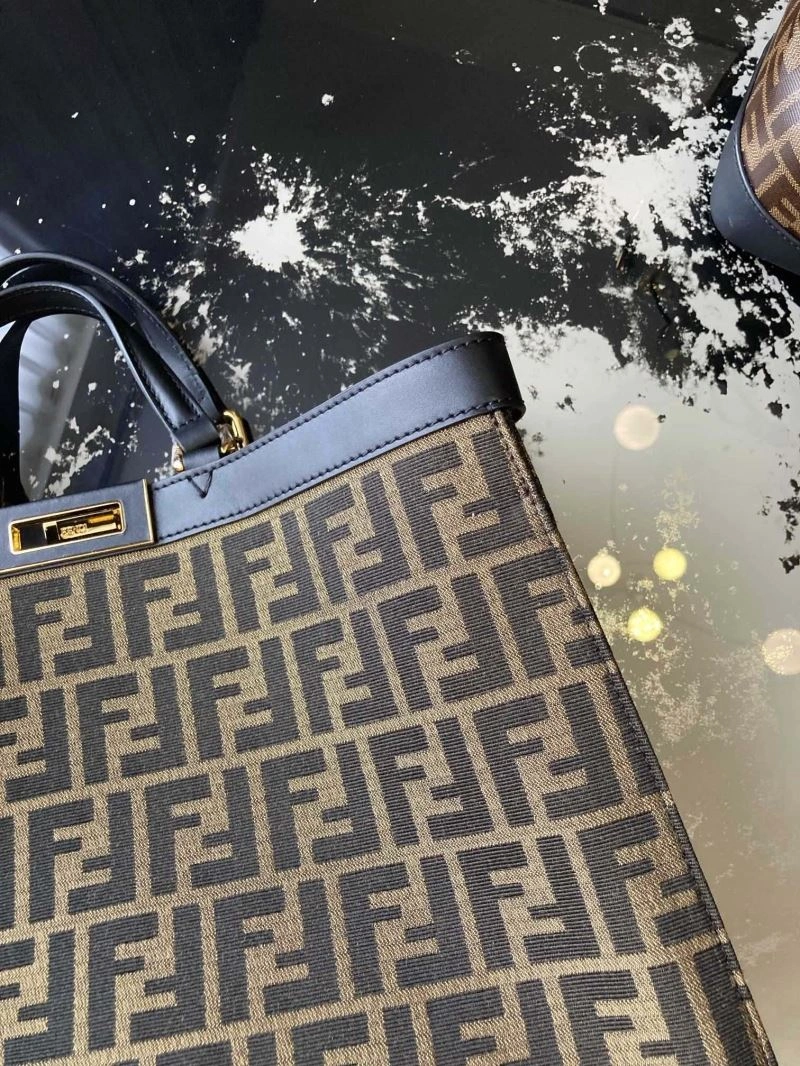 Breathable Fendi Peekaboo Bags 72903