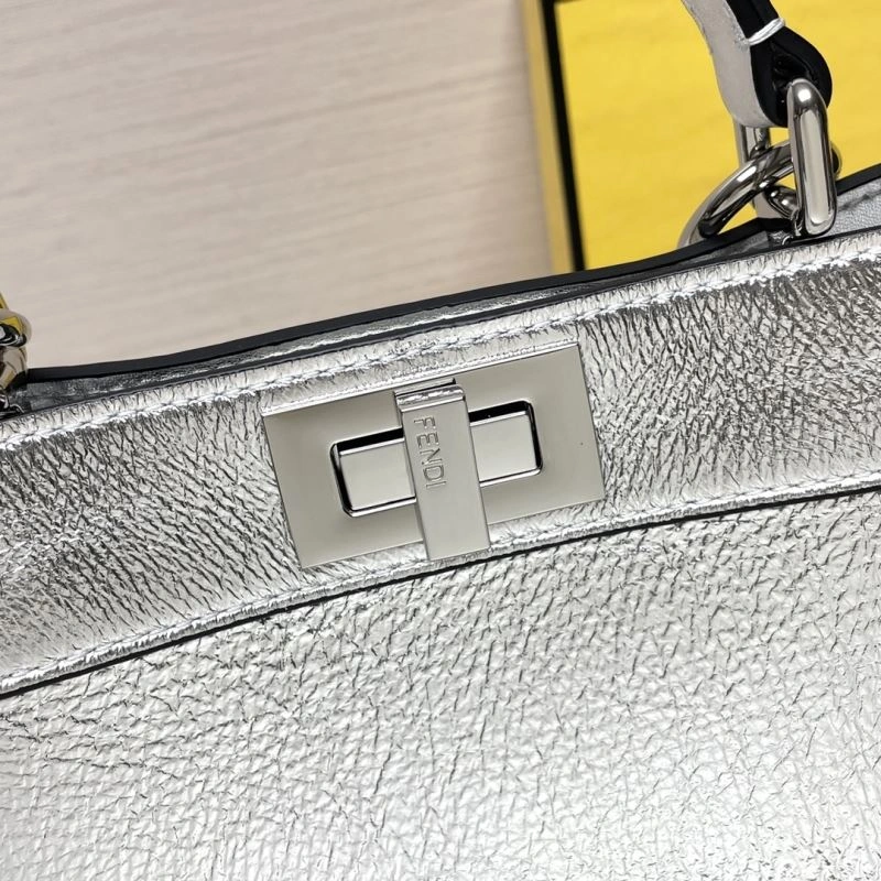 Fendi Peekaboo Bags TimelessDesign 72917