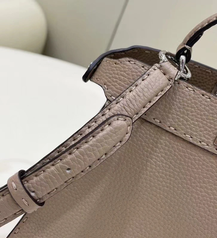 QuickDry Fendi Peekaboo Bags 72897
