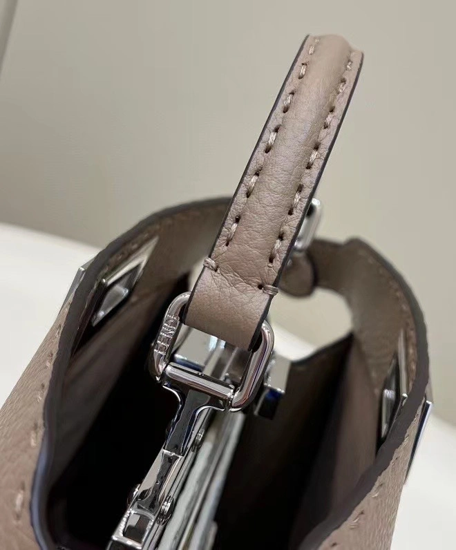 QuickDry Fendi Peekaboo Bags 72897