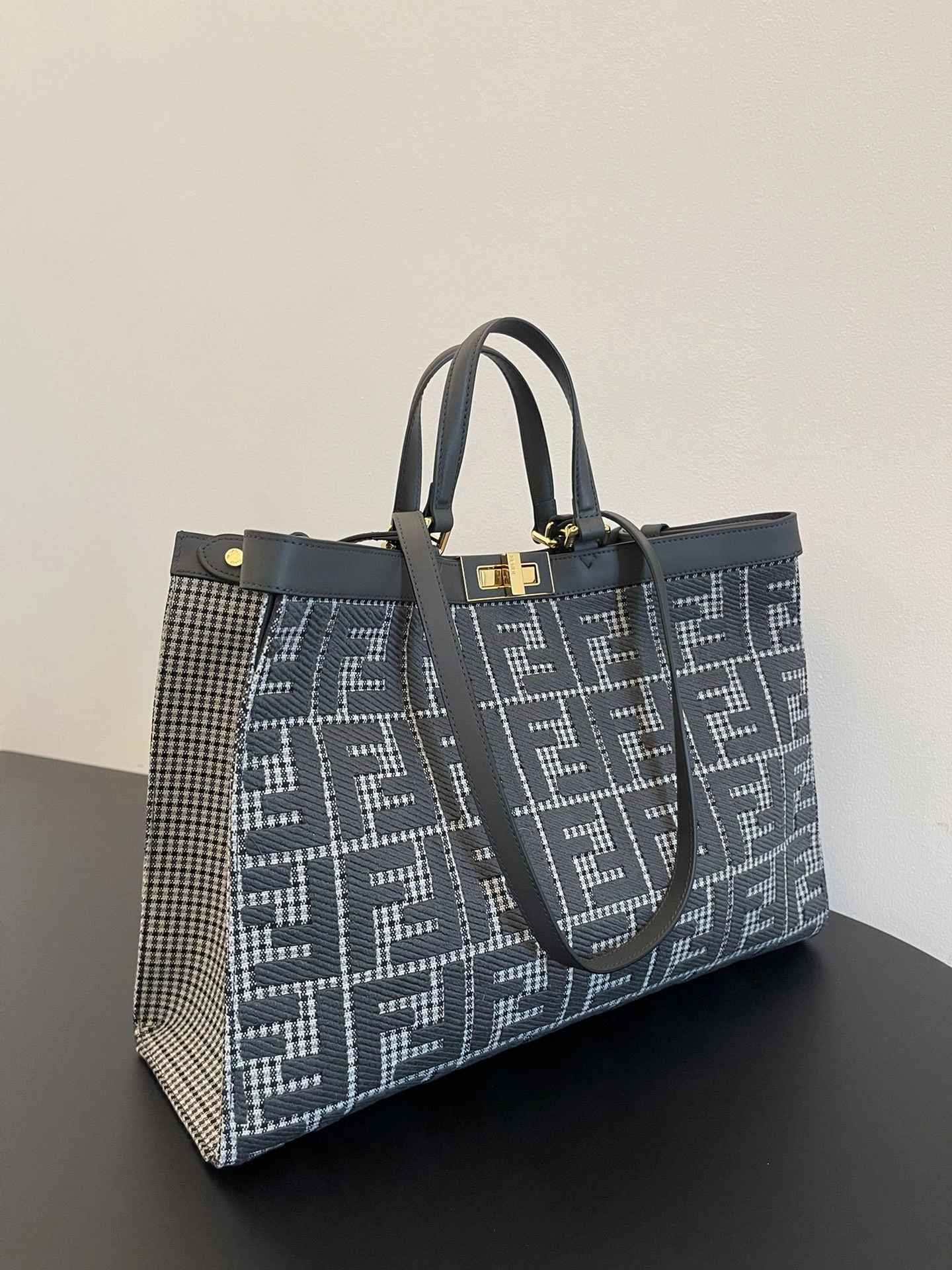 EasyMatch Fendi Peekaboo Bags 69886