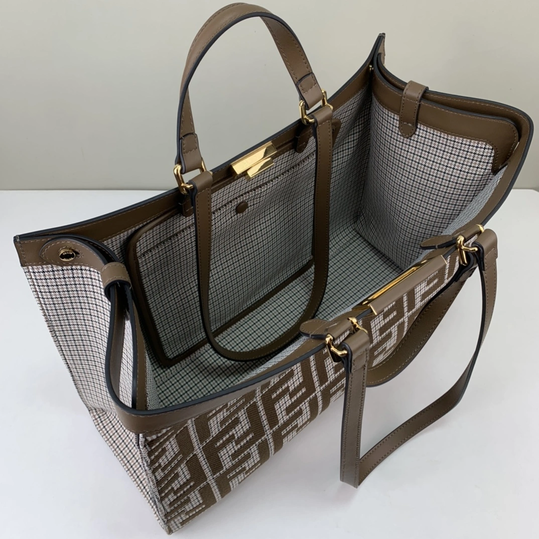 MultiPurpose Fendi Peekaboo Bags 69884
