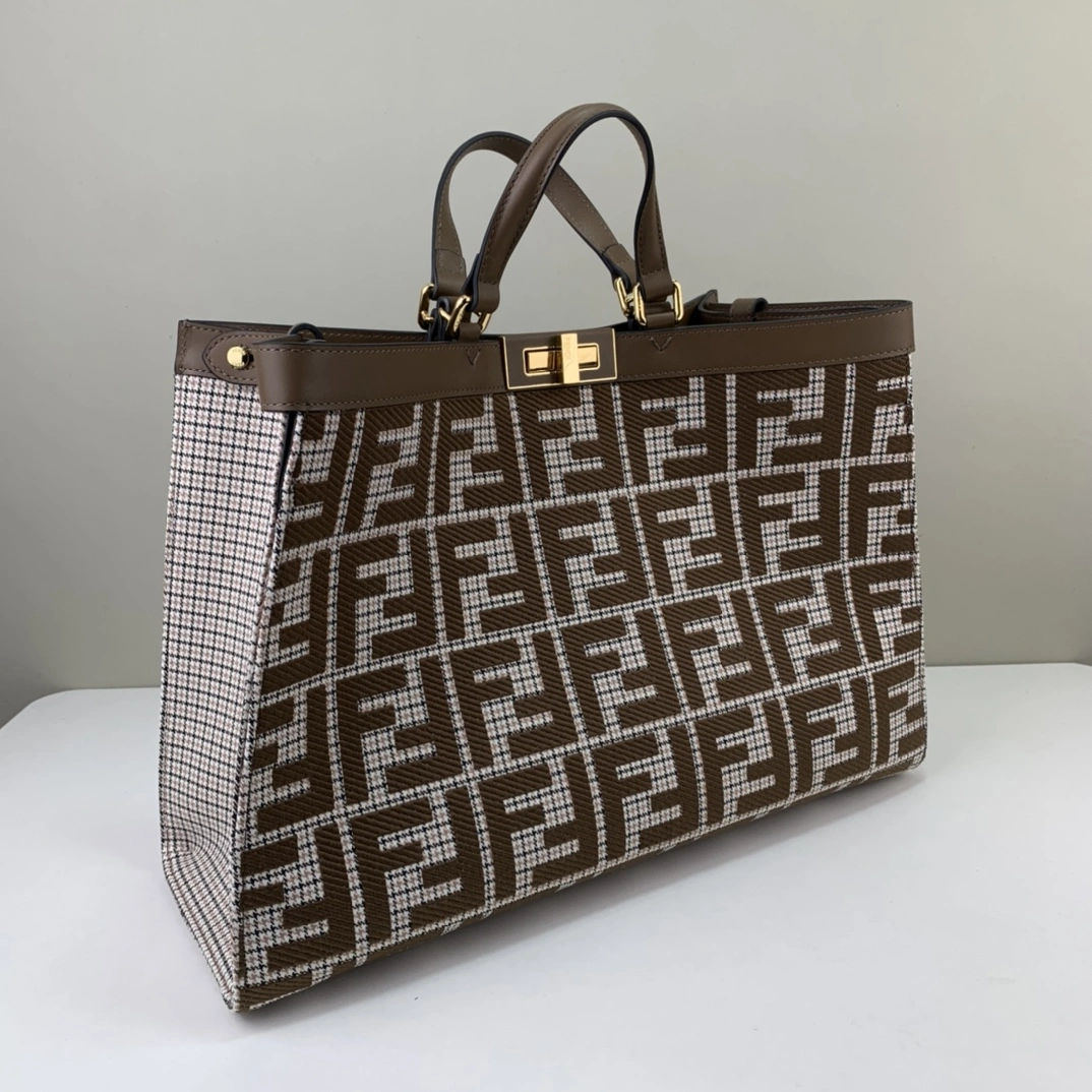 MultiPurpose Fendi Peekaboo Bags 69884