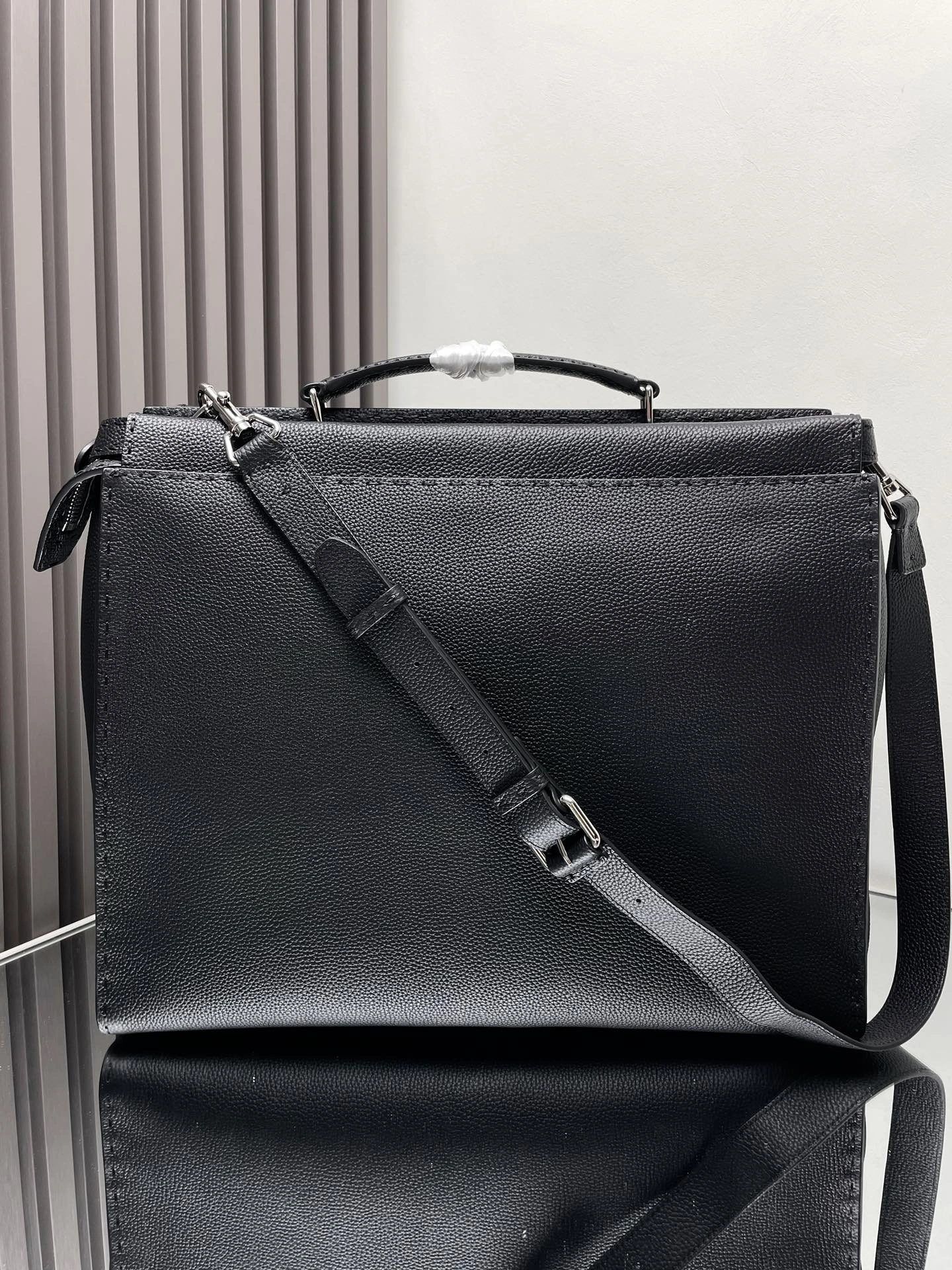 EyeCatching Fendi Peekaboo Bags 69879