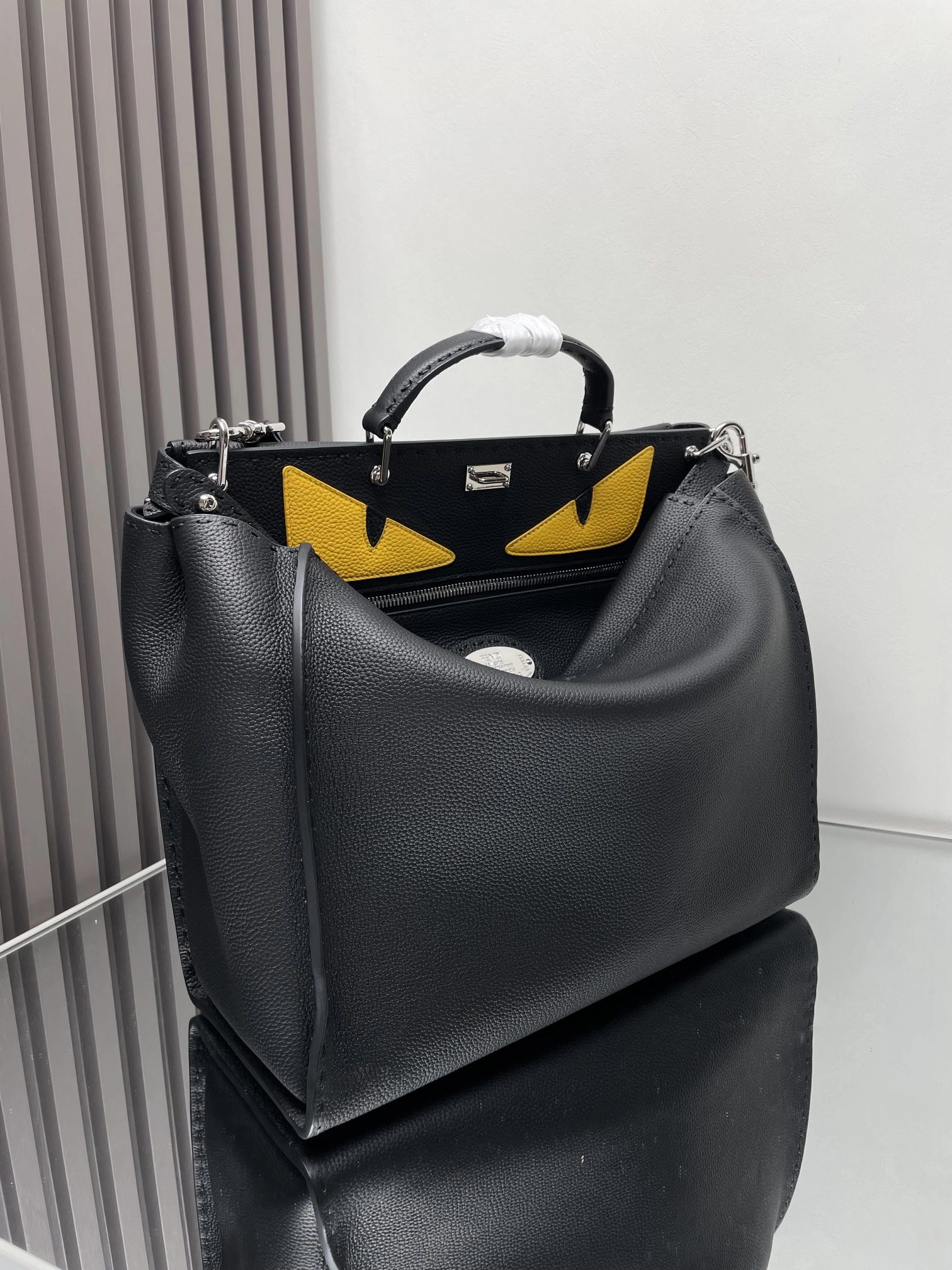 Youthful Fendi Peekaboo Bags 69877