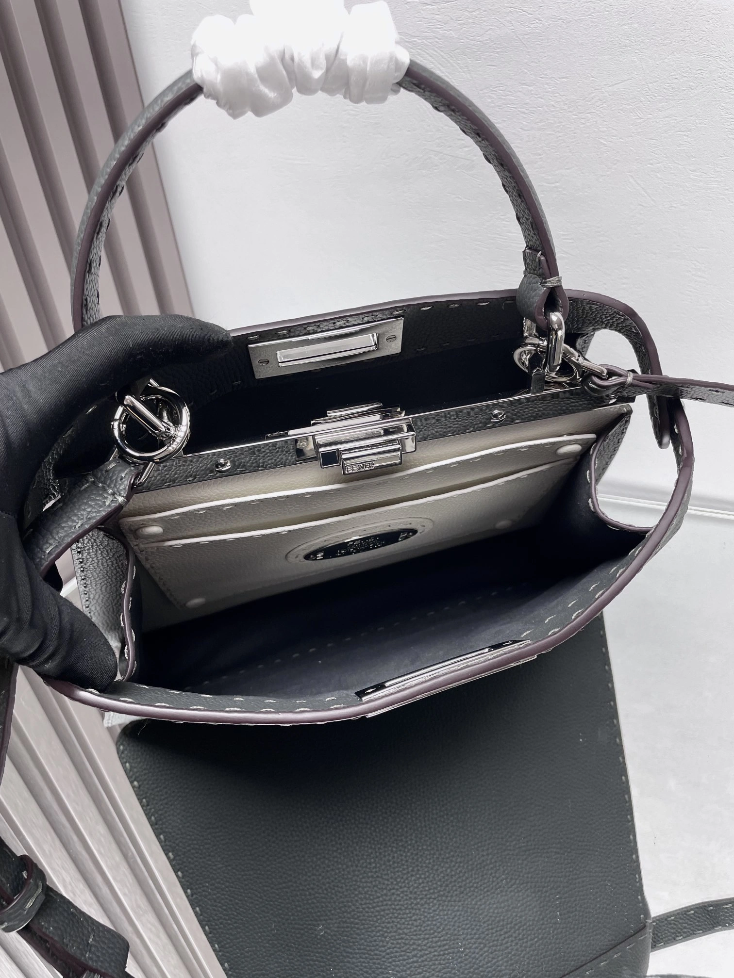 Fendi Peekaboo Bags Bold 69874