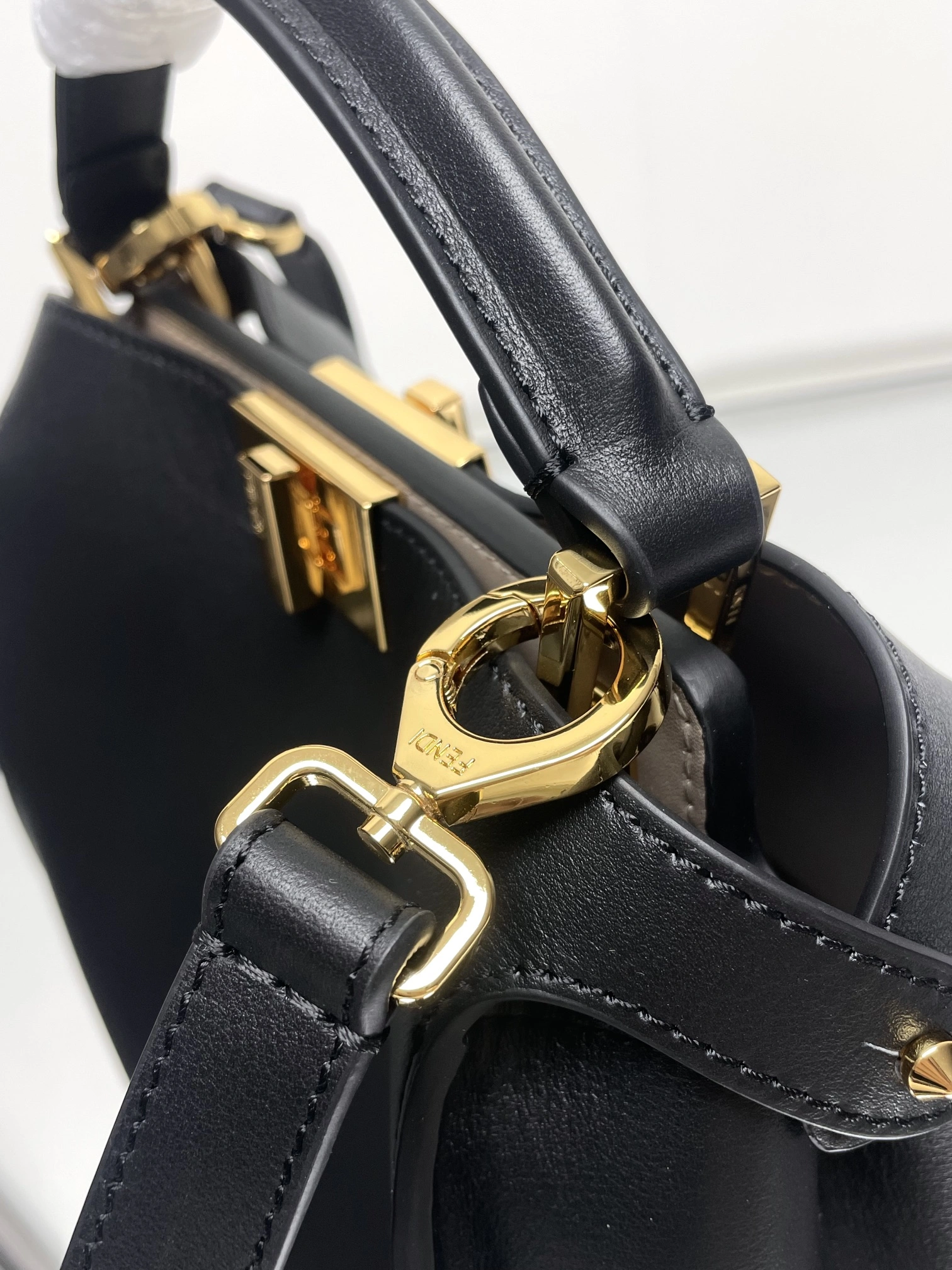 BestValue Fendi Peekaboo Bags 69876