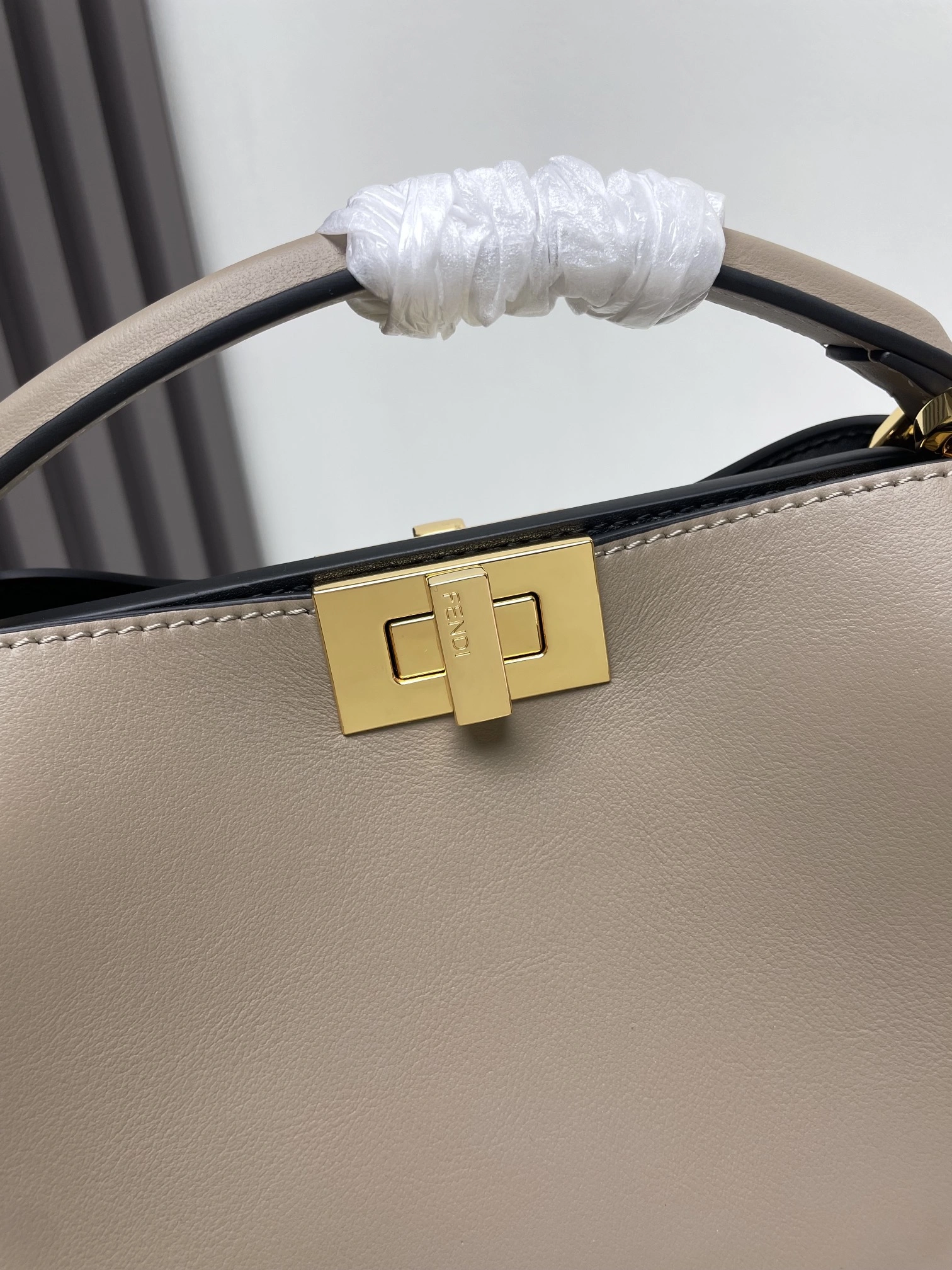 Fendi Peekaboo Bags DailyWear 69869